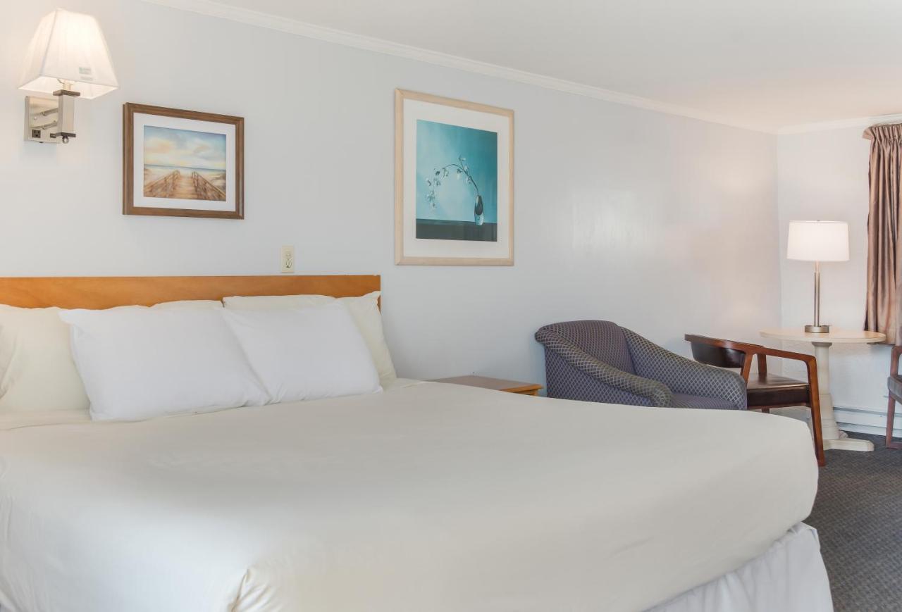 Americas Best Value Inn Hyannis הייאניס מראה חיצוני תמונה