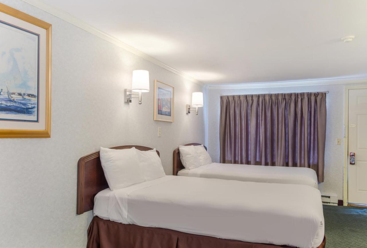 Americas Best Value Inn Hyannis הייאניס מראה חיצוני תמונה
